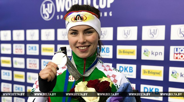 Марина Зуева завоевала серебро на 3000 м на финальном этапе КМ по конькобежному спорту 