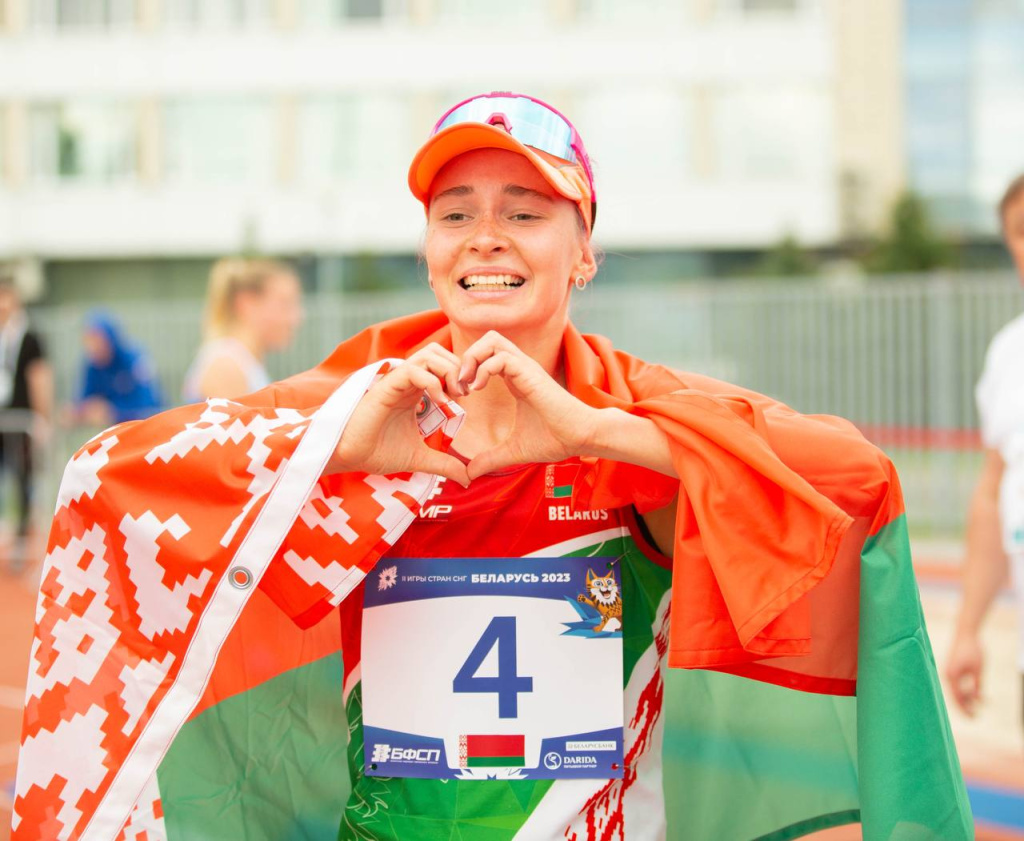 Глава НОК Беларуси поздравил пятиборку Гнедчик с победой на этапе КМ
