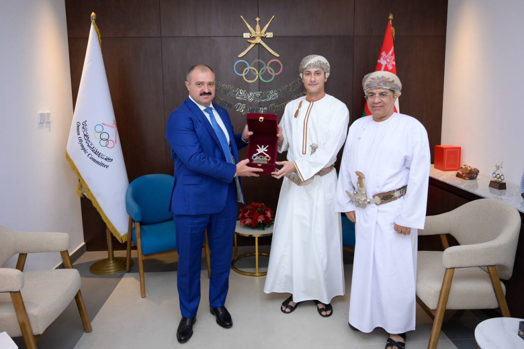 Президент НОК Беларуси провел встречу с главой олимпийского комитета Омана