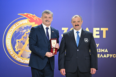 Виктор Лукашенко поздравил Министерство спорта и туризма Республики Беларусь с 30-летием