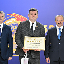 Виктор Лукашенко поздравил Министерство спорта и туризма Республики Беларусь с 30-летием 10