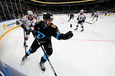 Минское «Динамо» уступило «Нефтехимику» 