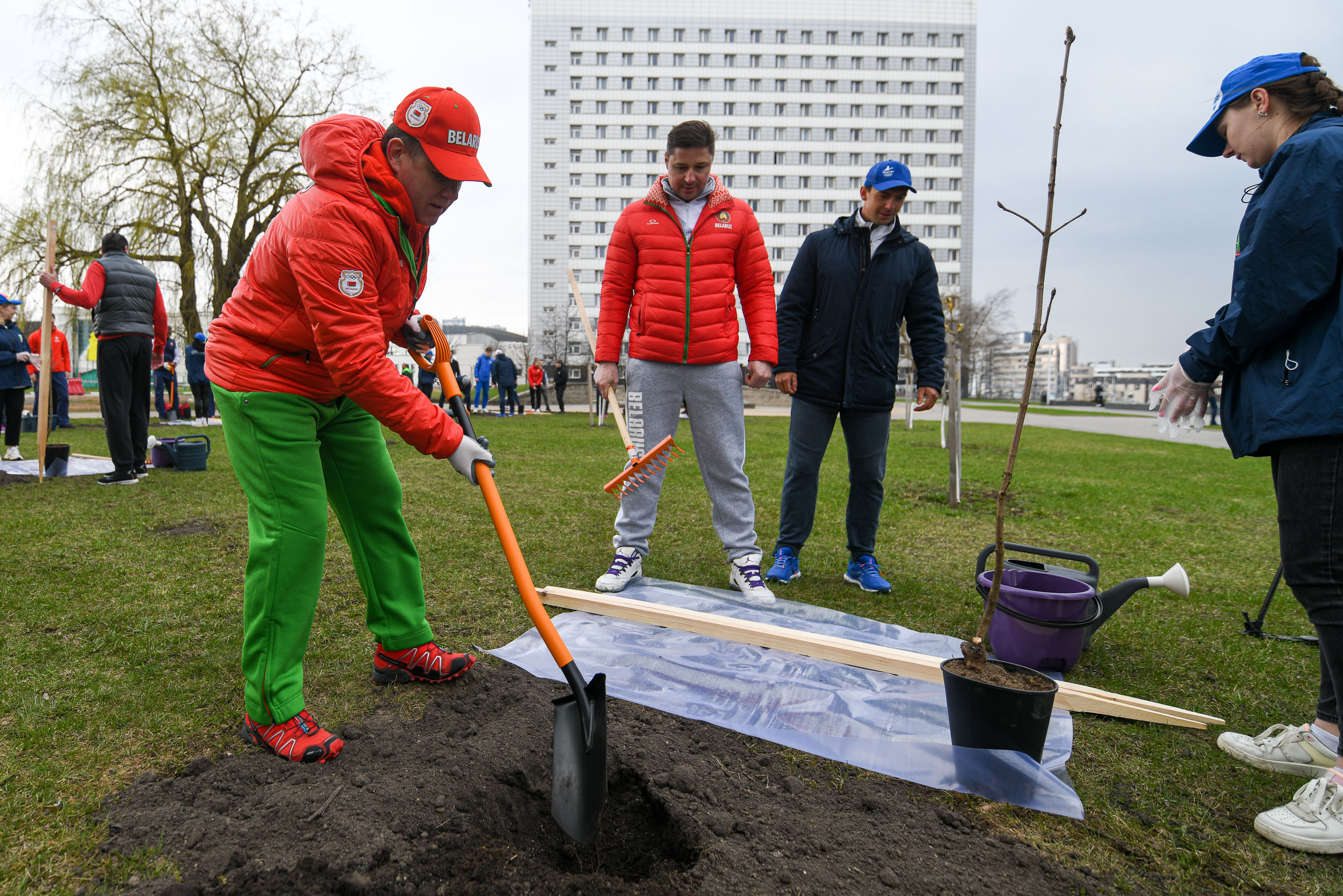 Famous Belarusian athletes join environmental event