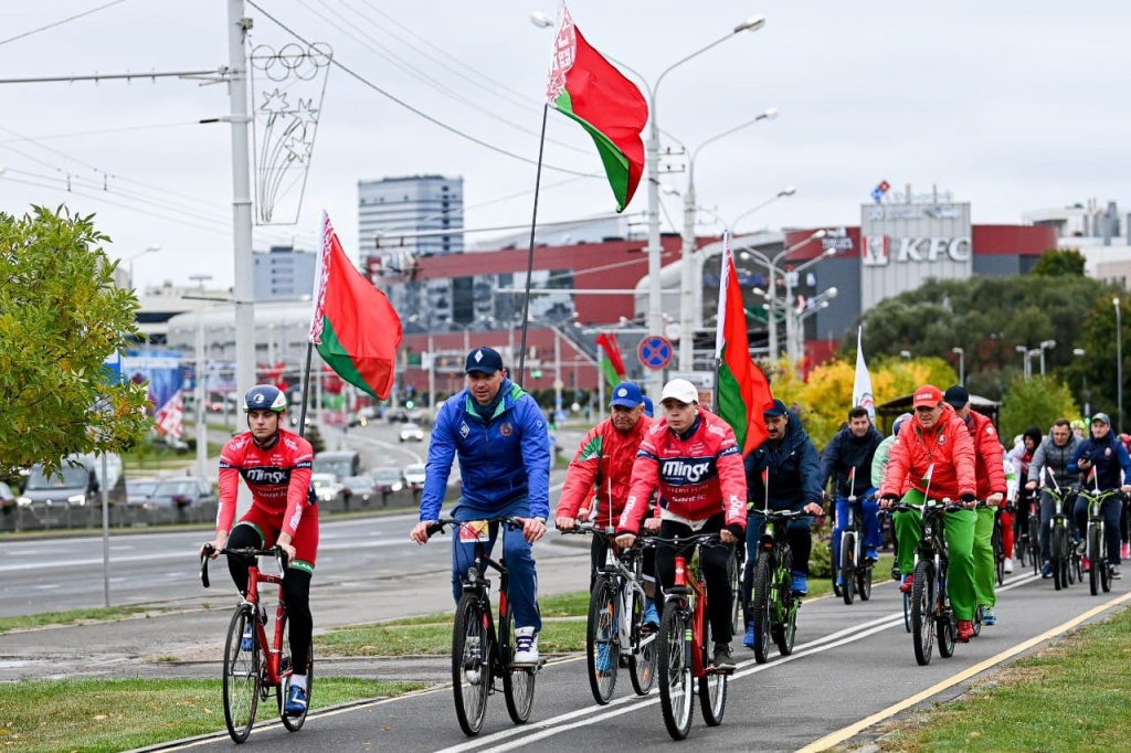 Велопробег ко Дню народного единства состоялся в Минске