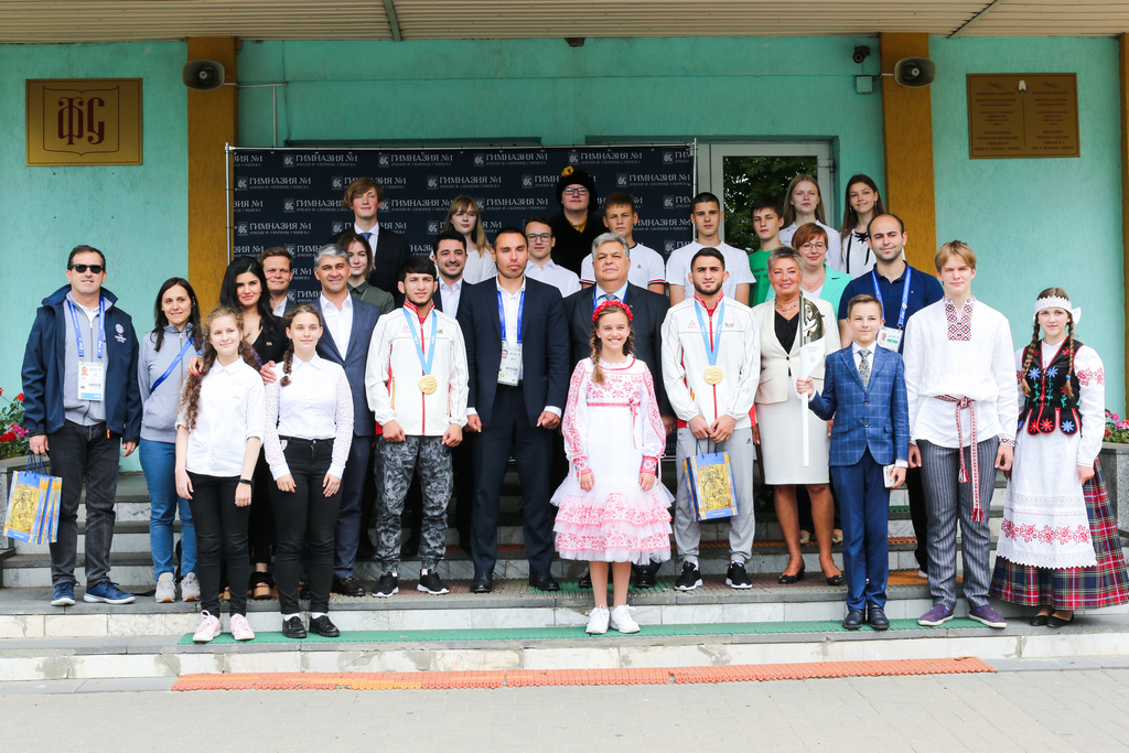 В минской гимназии №1 встретились представители НОКов Беларуси и Азербайджана