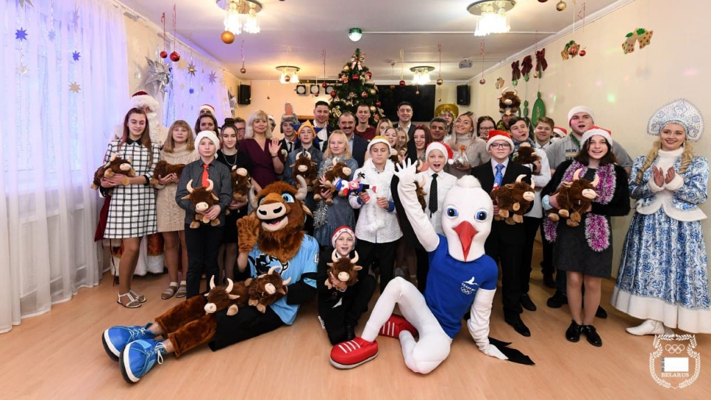 Акция «Наши дети» с участием НОК Беларуси: улыбки, конкурсы и подарки