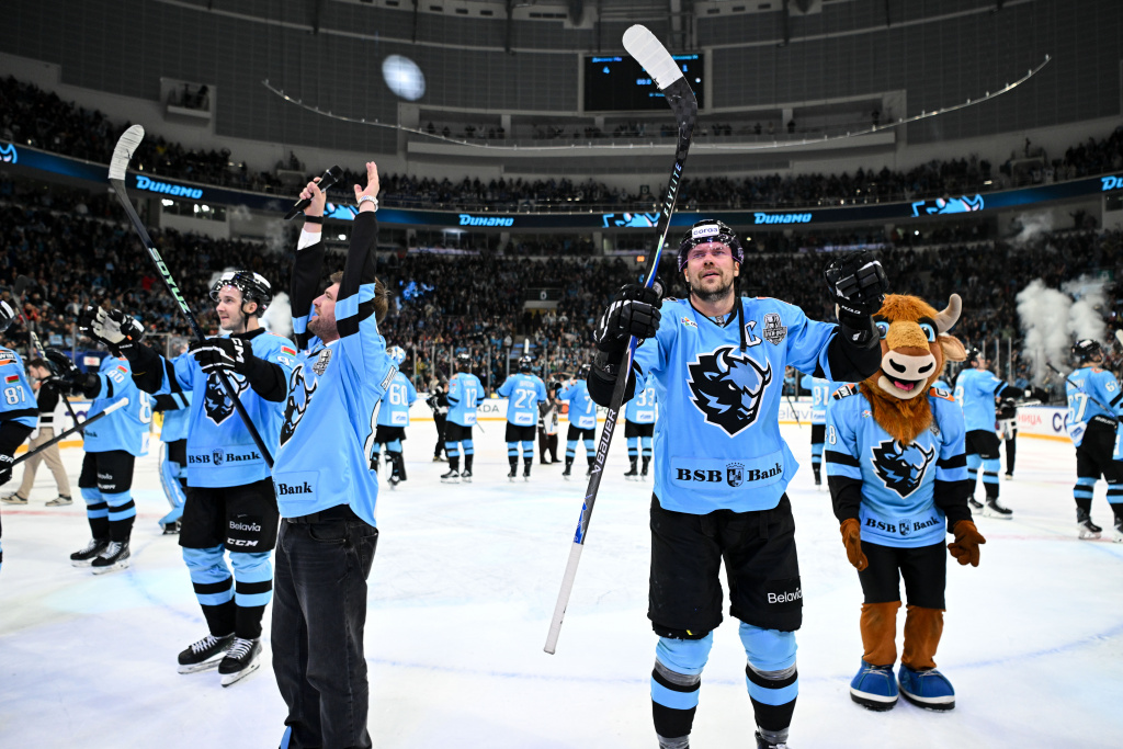 Динамо Мн - Динамо Мск 209.jpg