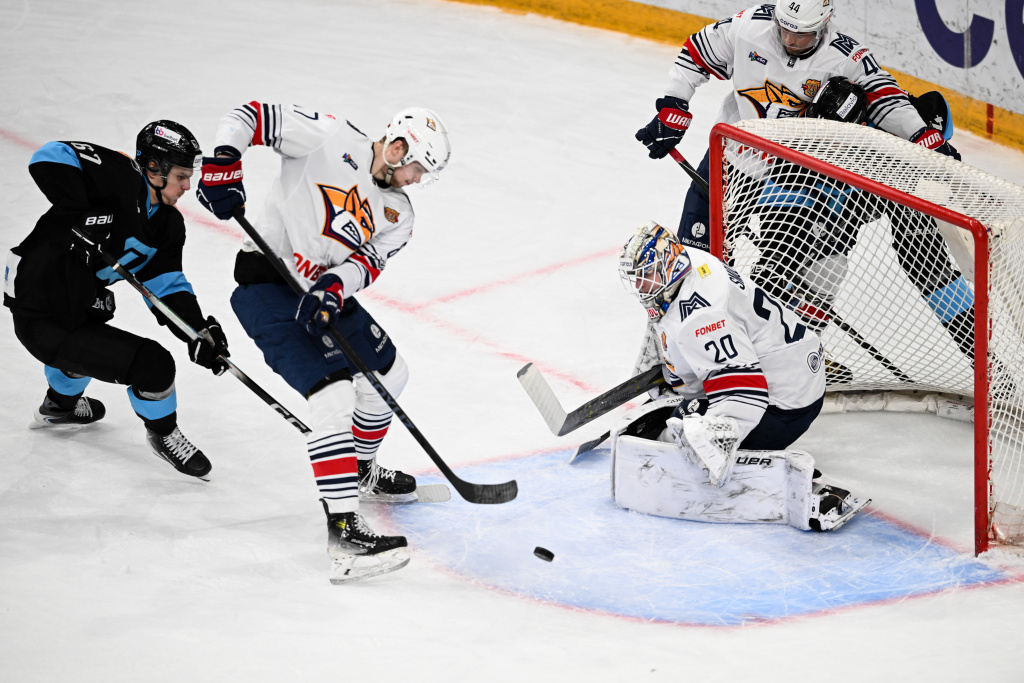 Динамо-Металлург 150.jpg