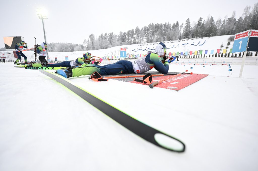 NZ9_0304_1 Лыжи биатлон.JPG