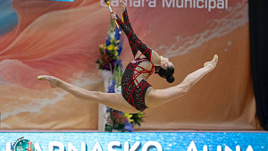 Harnasko wins Bronze at FIG World Challenge Cup in Portimão