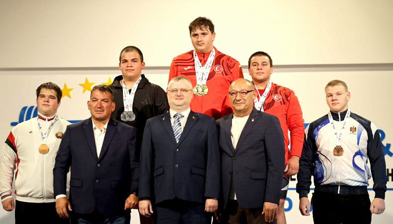 Белорусские тяжелоатлеты выиграли 12 награда чемпионата Европы